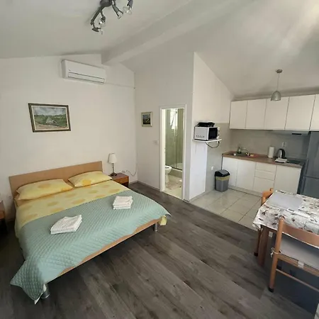 Appartement Mira Roso Makarska